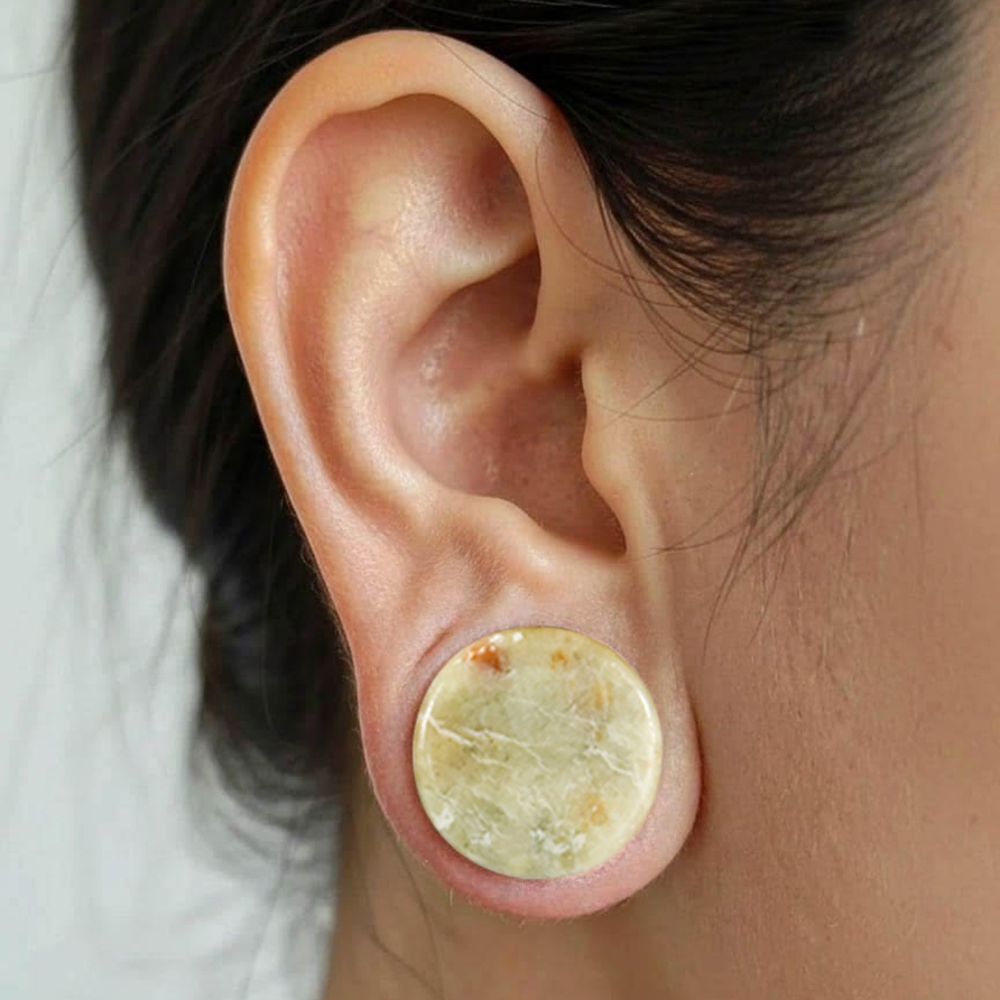 1-2個入り ナチュラルグリーンイエロー ジェイドストーン  - Yellow Body Jewelry のレビューと価格
