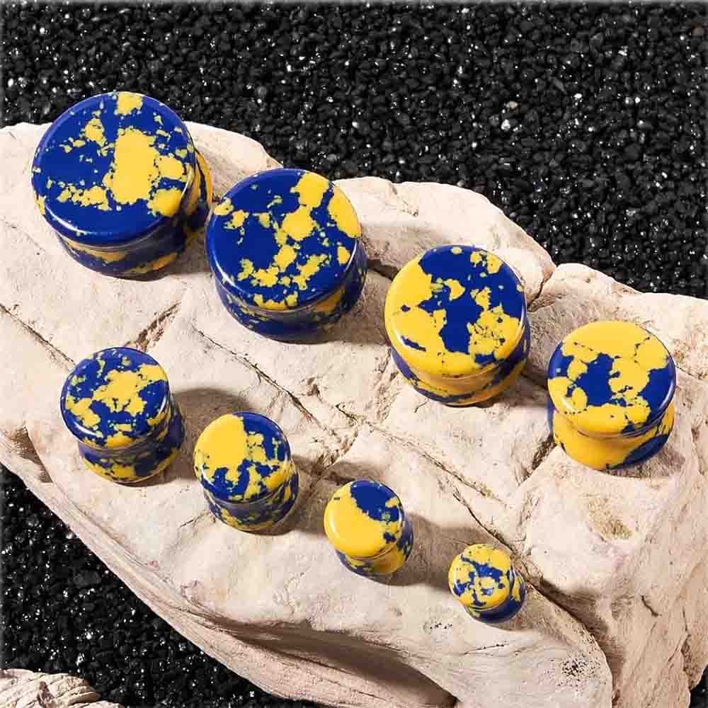 ストーンイヤーゲージプラグ サドルイエローとブルーのミックス - Yellow Body Jewelry のレビューと価格