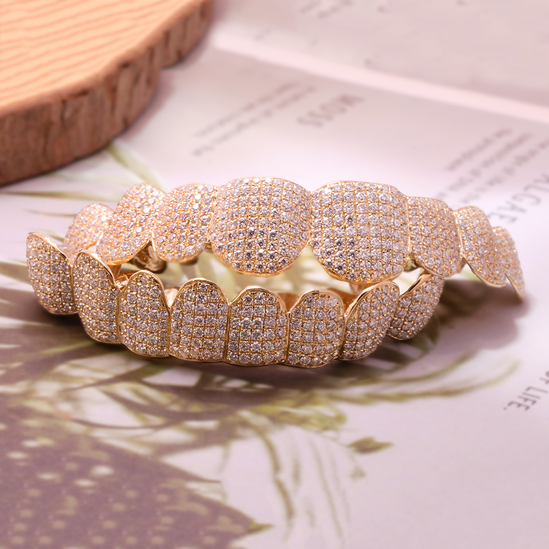 カスタム ラボ グロウン ダイヤモンド HPHT グリルズ  - Yellow Body Jewelry のレビューと価格